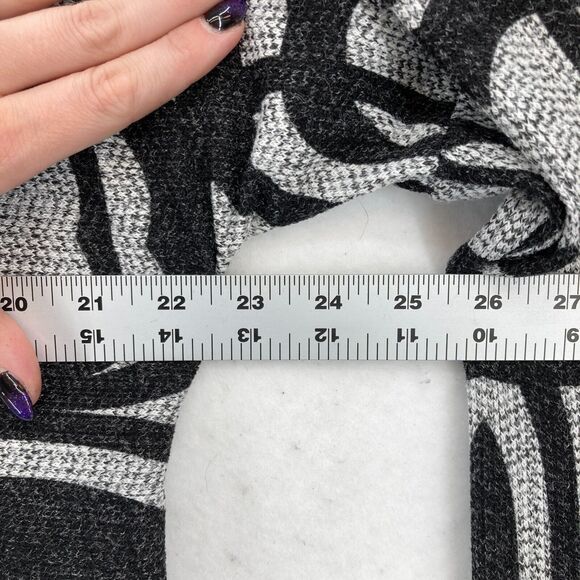 Frank Lyman Turtle‎ Neck Batwing Sleeve Top Women's 10 Black Gray Abstract Artsy - Picture 7 of 10